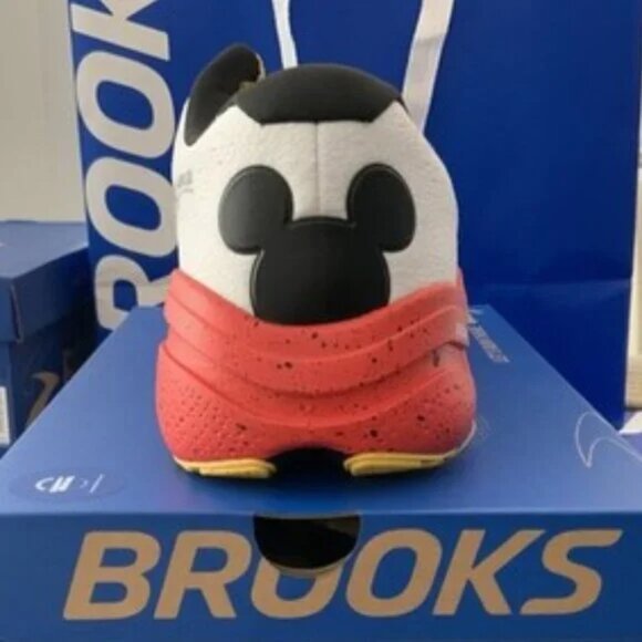 Brooks Other - mrsricketts1 mrsricketts1 Updated 38 mins ago Brooks X Run Disney 2025 Ghost Max